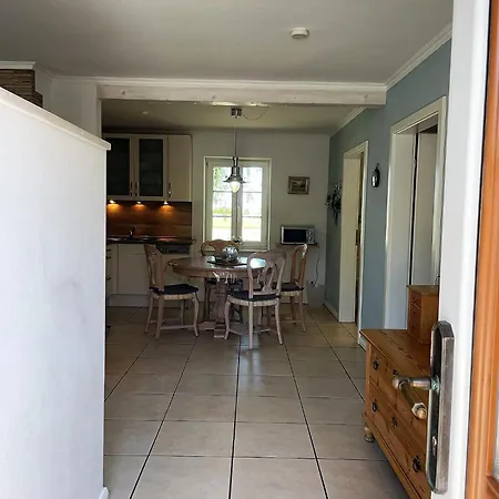 Lena, Barrierefrei, Hundefreundlich, Eingezaeunt, Kamin, Wlan
